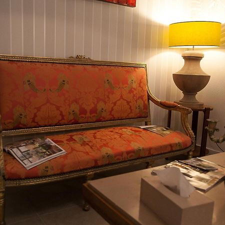 La Petite Girondine, La Suite... Pujols  エクステリア 写真
