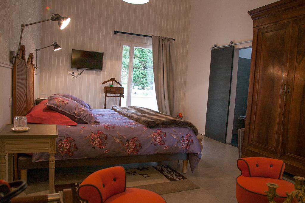 La Petite Girondine, La Suite... Pujols  エクステリア 写真